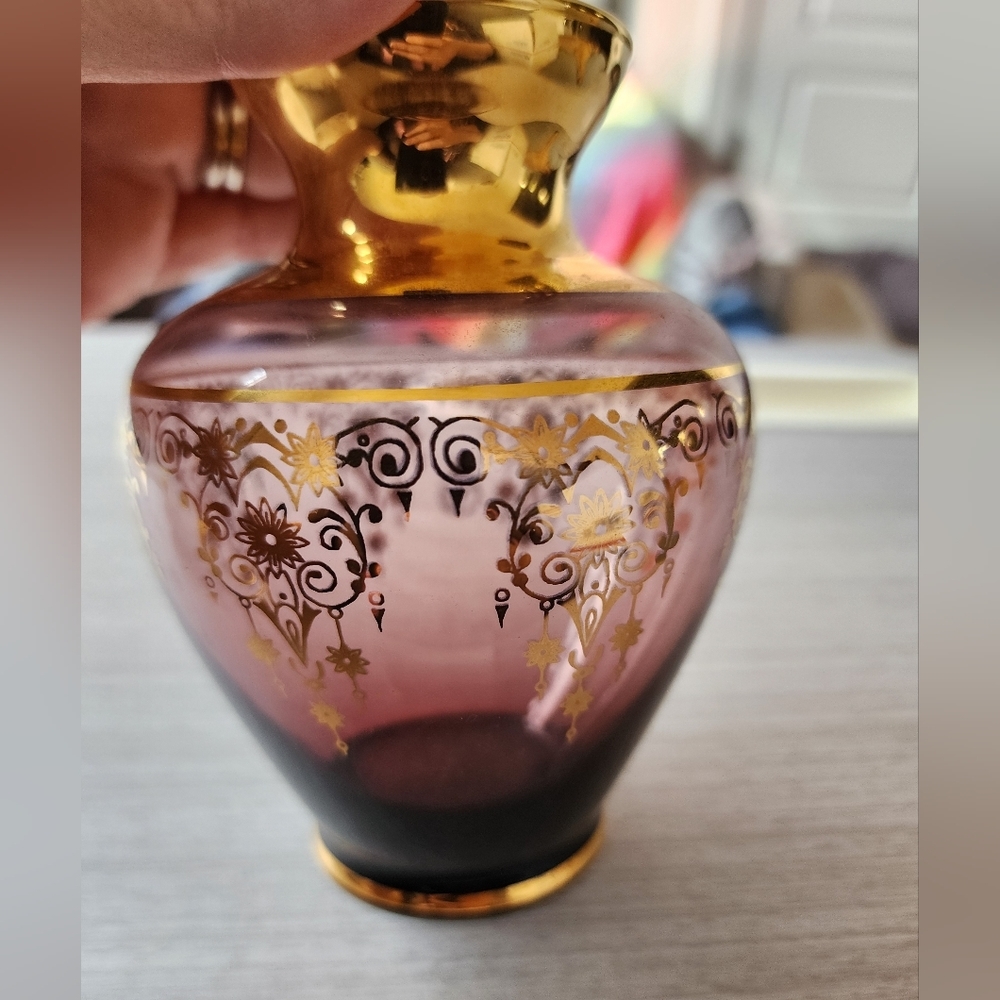 Murano Amethyst Glass 24 K Gold Hand painted Gilt Vase Italy 5 inch, vintage‎
